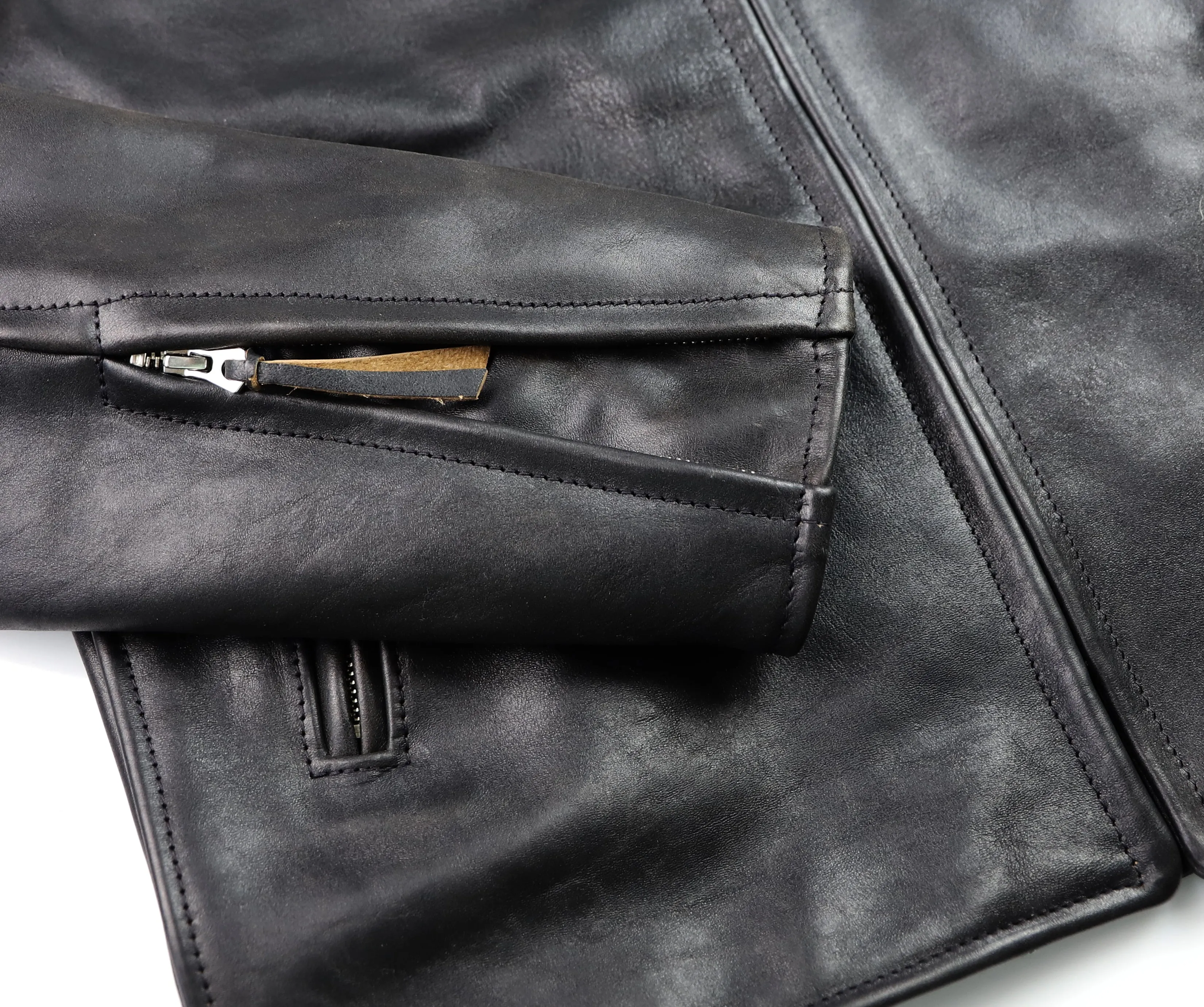 Aero Cafe' Racer, size 42, Tumbled Black CXL Horsehide