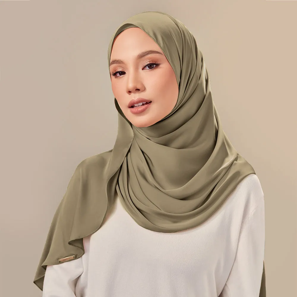 Inaya in Avocat