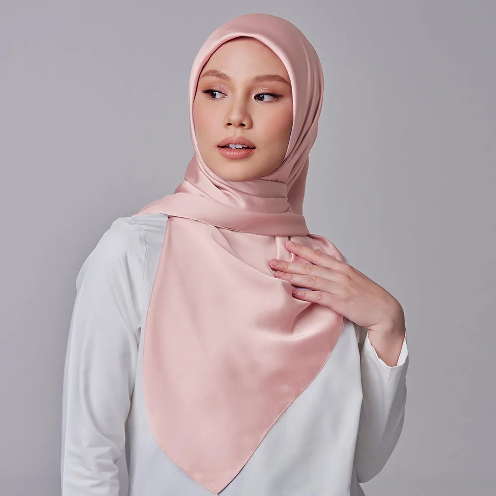 Maysaa Luxe in Roseate