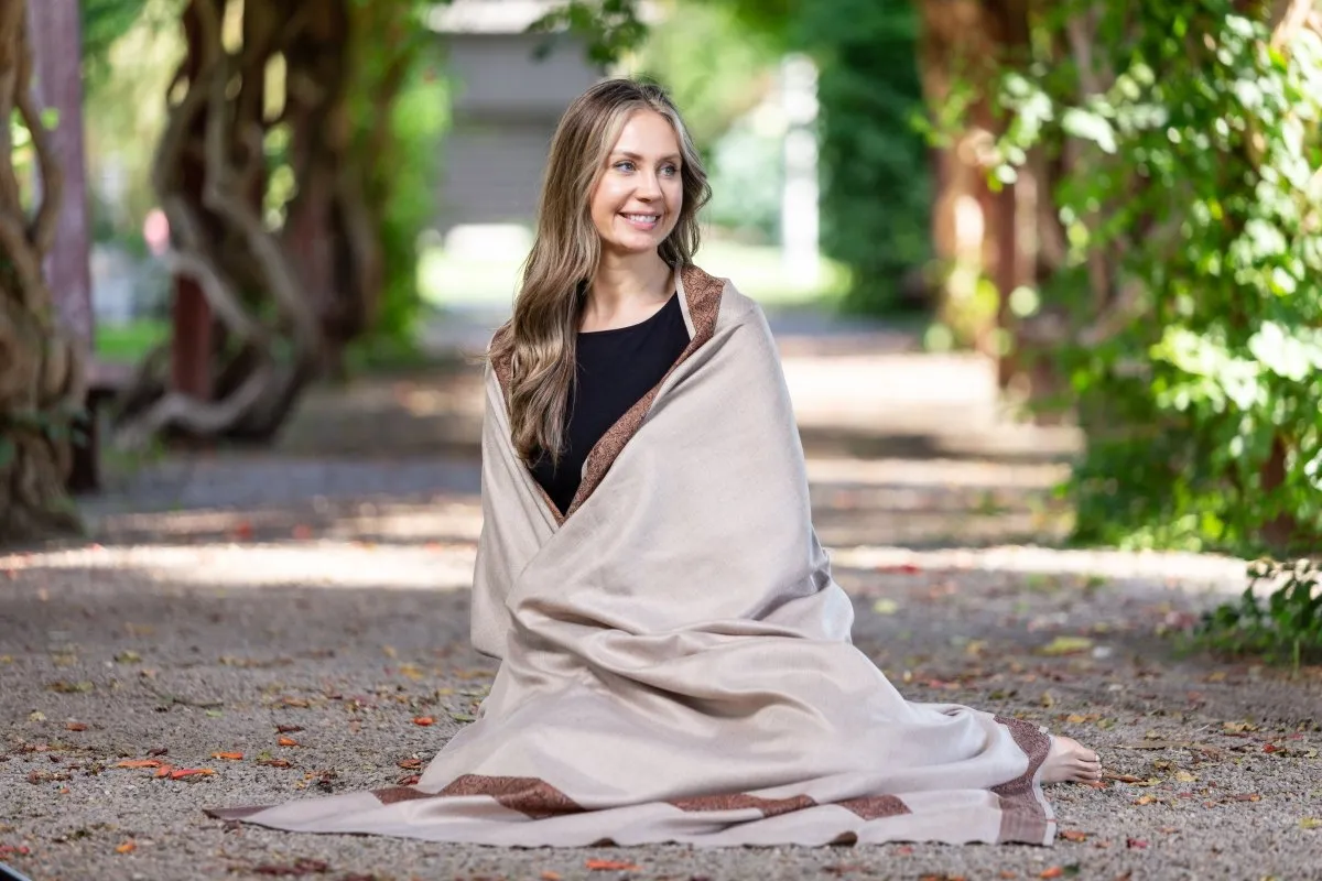 Meditation Shawl / Meditation Blanket / Prayer Shawl for Men Women (Gratitude)