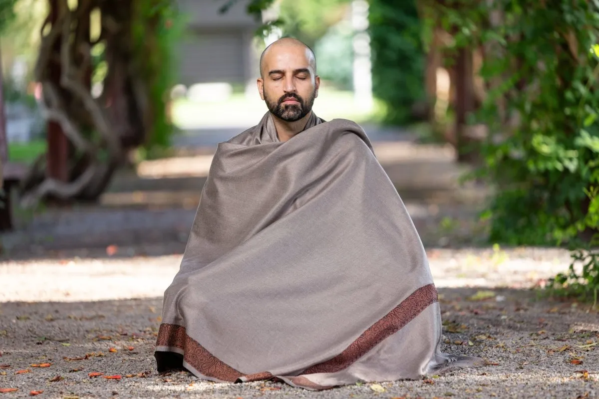 Meditation Shawl / Meditation Blanket / Prayer Shawl for Men Women (Gratitude)