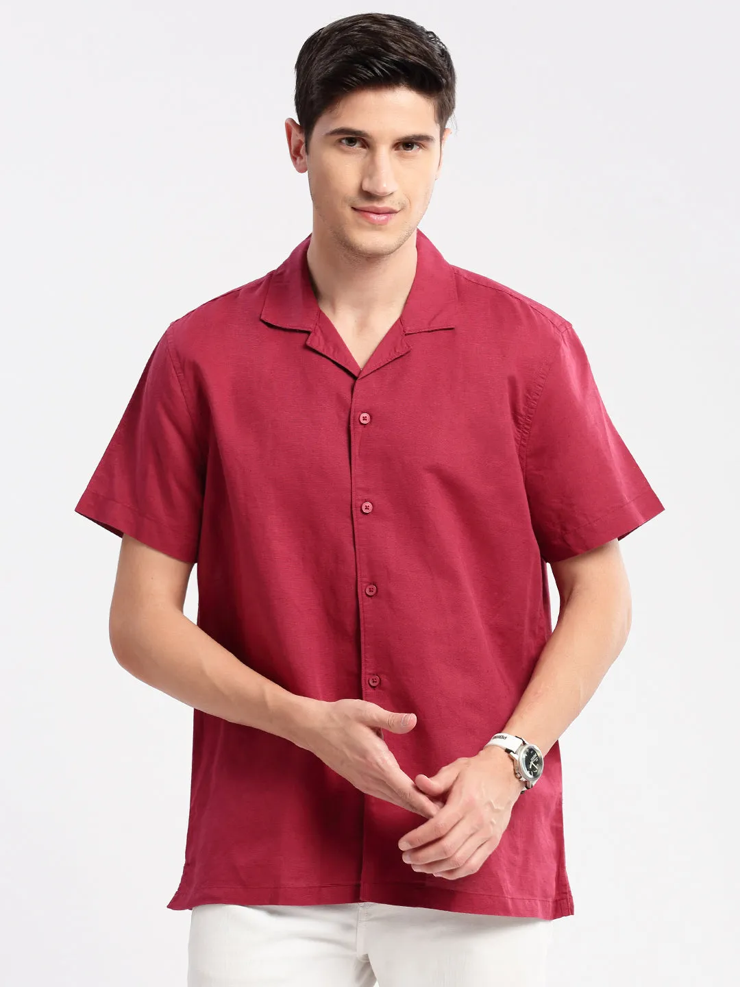 Men Cuban Collar Solid Maroon Casual Shirt