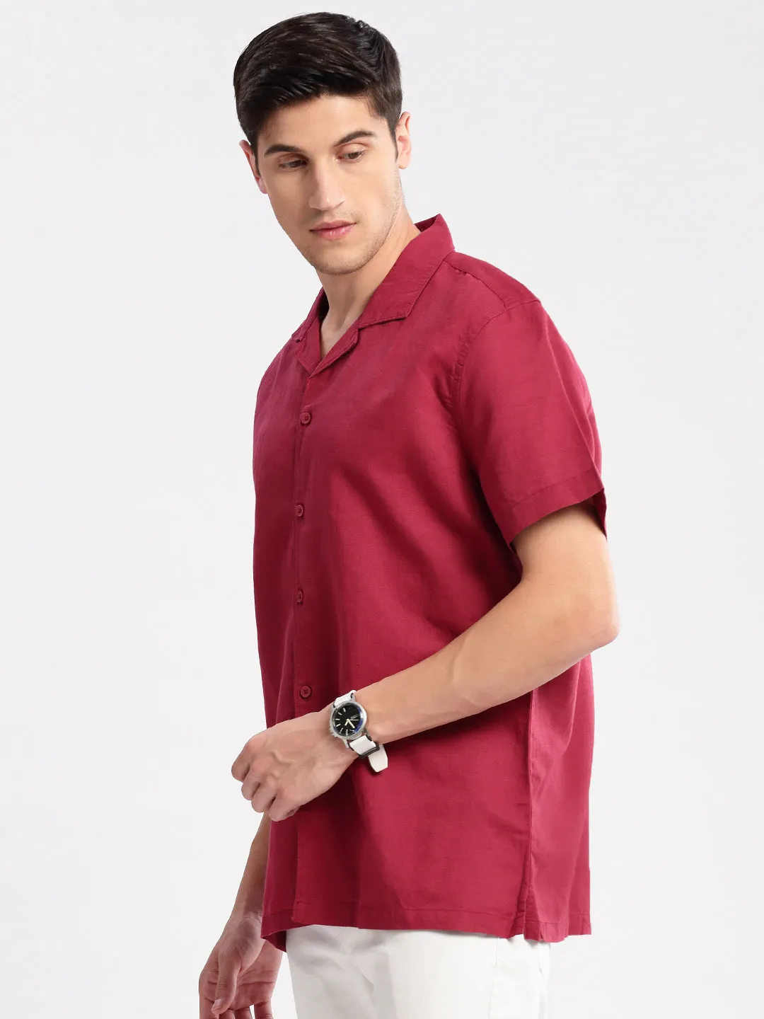 Men Cuban Collar Solid Maroon Casual Shirt
