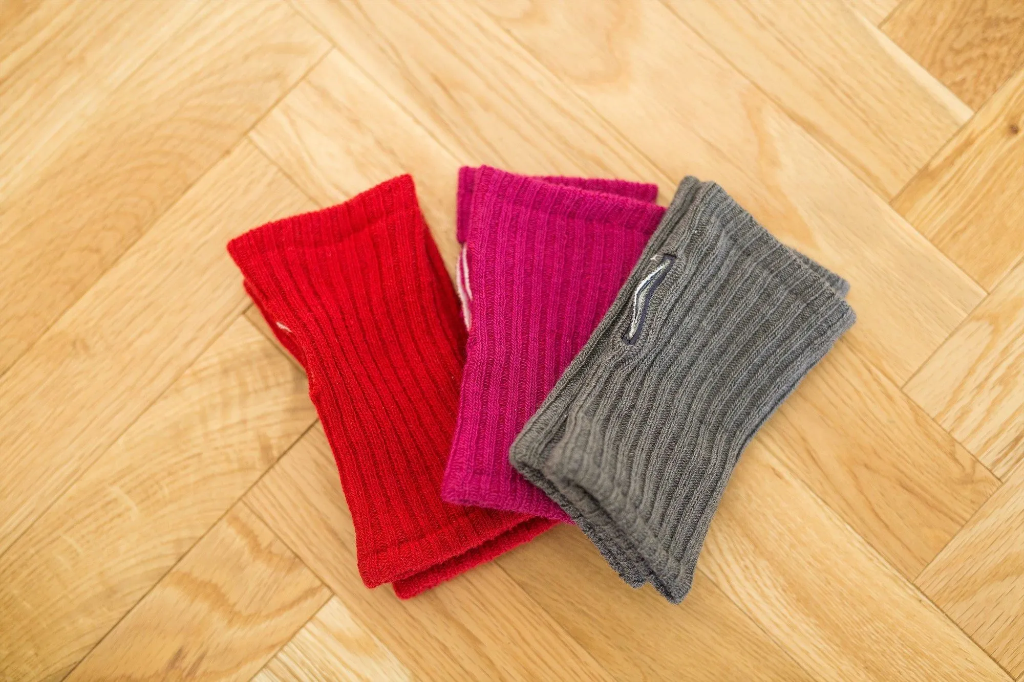 Silk double-knit Wrist Warmers <kids> Made in Japan
