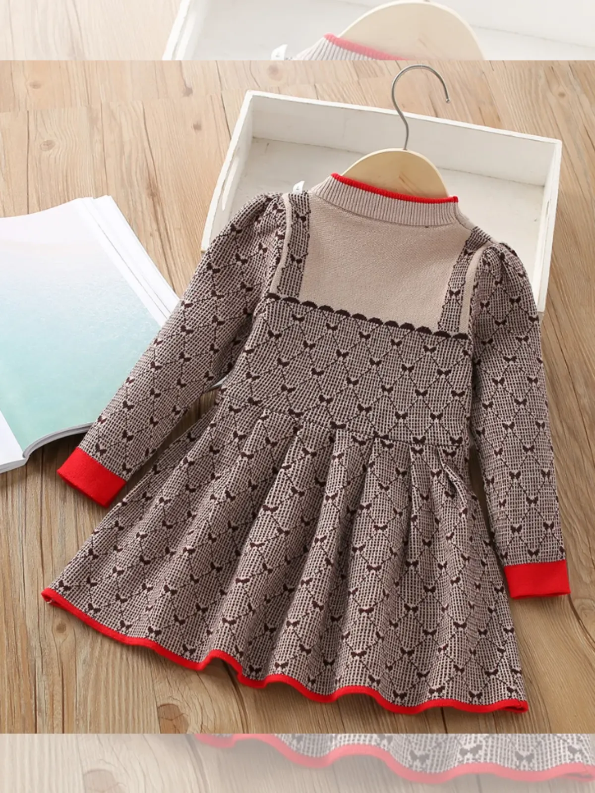 Sweet Heart Patterned Girls' Knit Dress with Bow Details