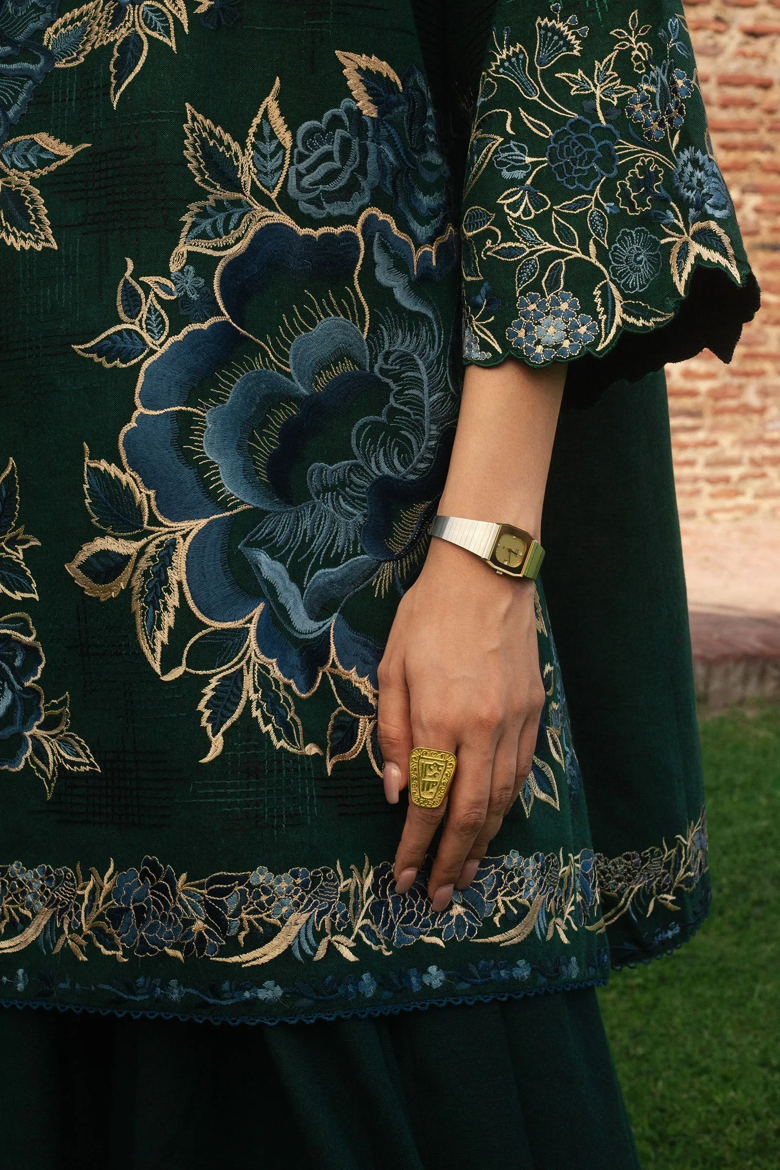 Zara Shahjahan Winter '24 – MINA-D7