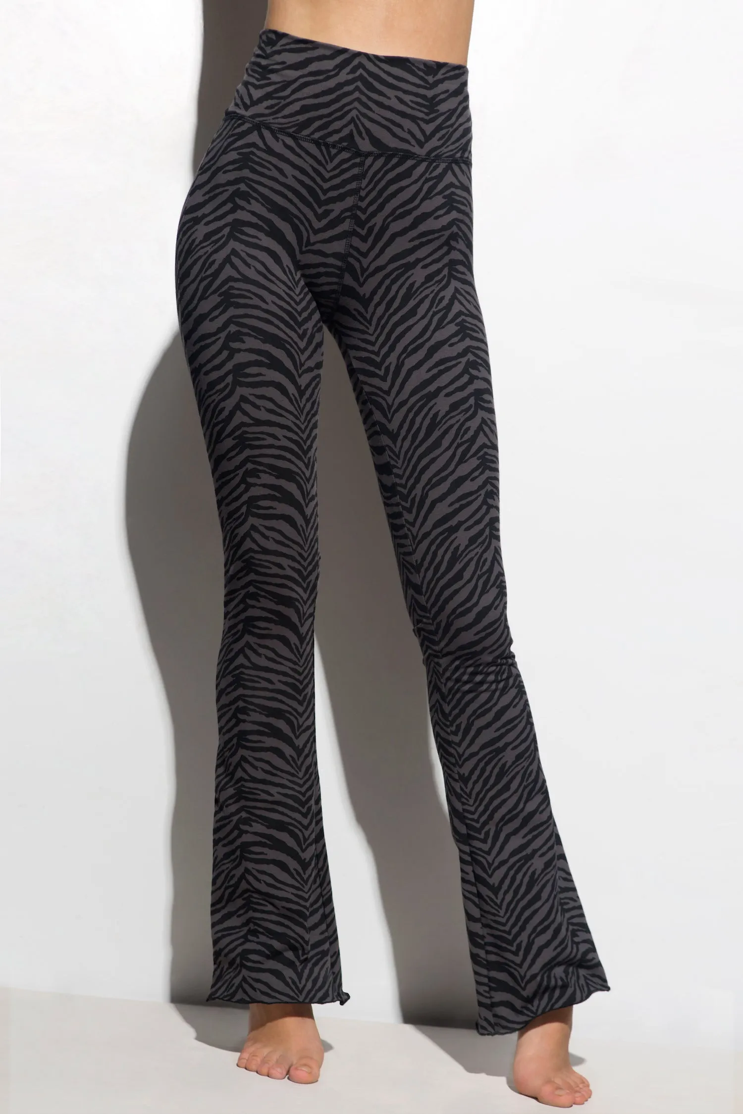 Zebra Flares - Grey Black