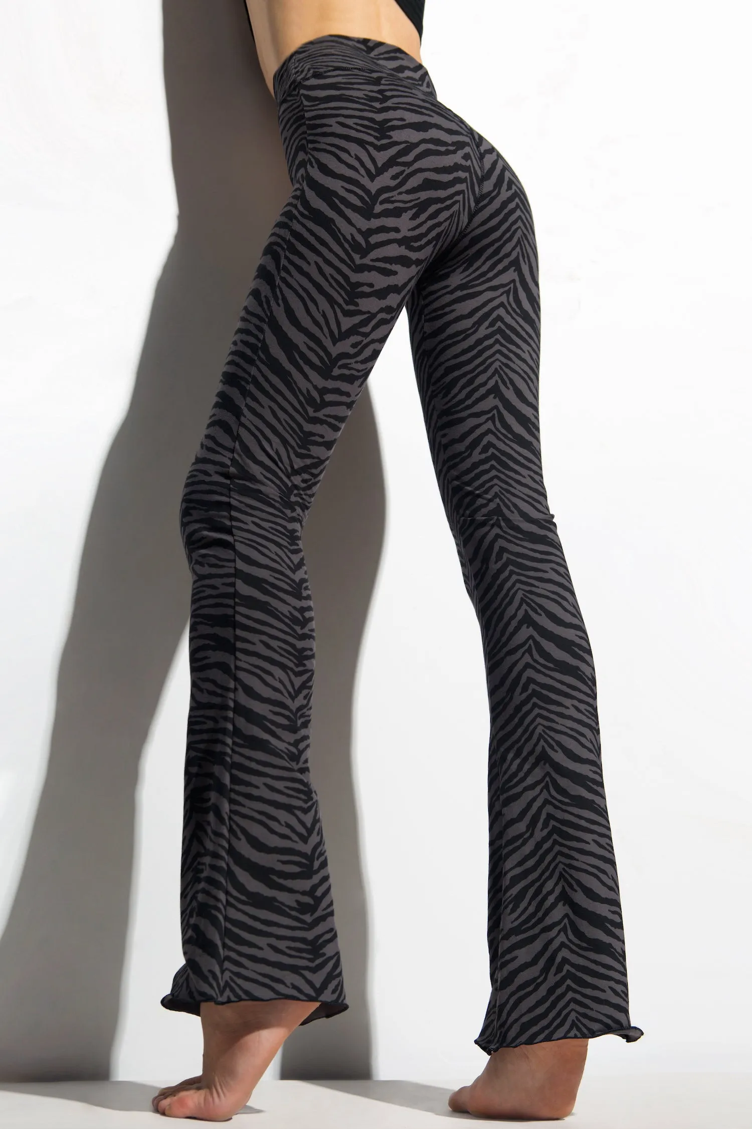 Zebra Flares - Grey Black